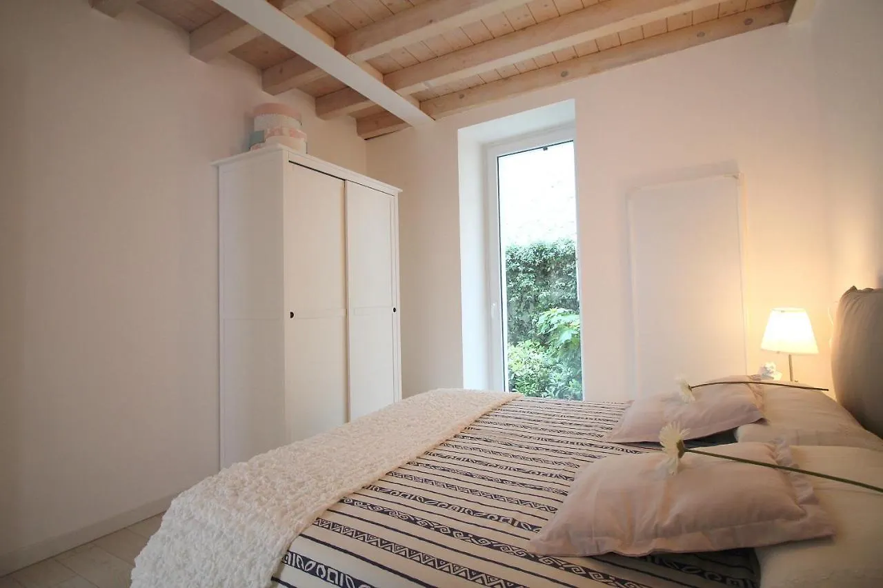 Lakefront Cadorna Apartment - Affitti Brevi Italia Lecco Italy