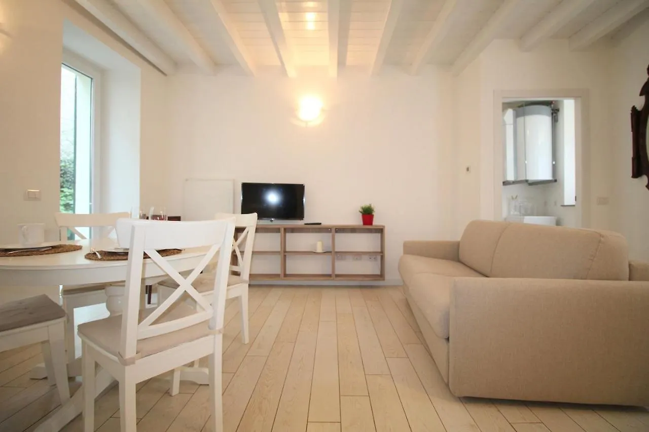 Lakefront Cadorna Apartment - Affitti Brevi Italia Lecco