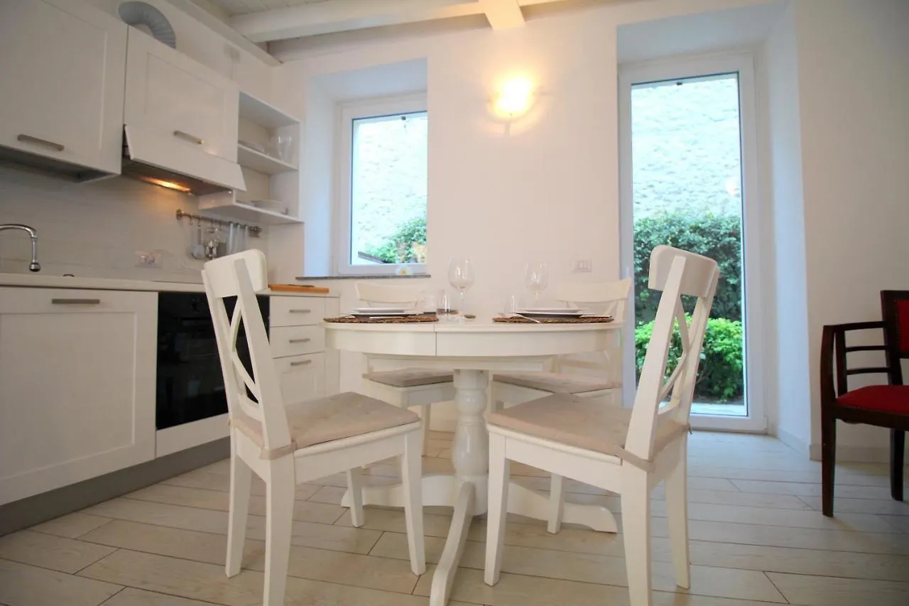 Lakefront Cadorna Apartment - Affitti Brevi Italia Lecco